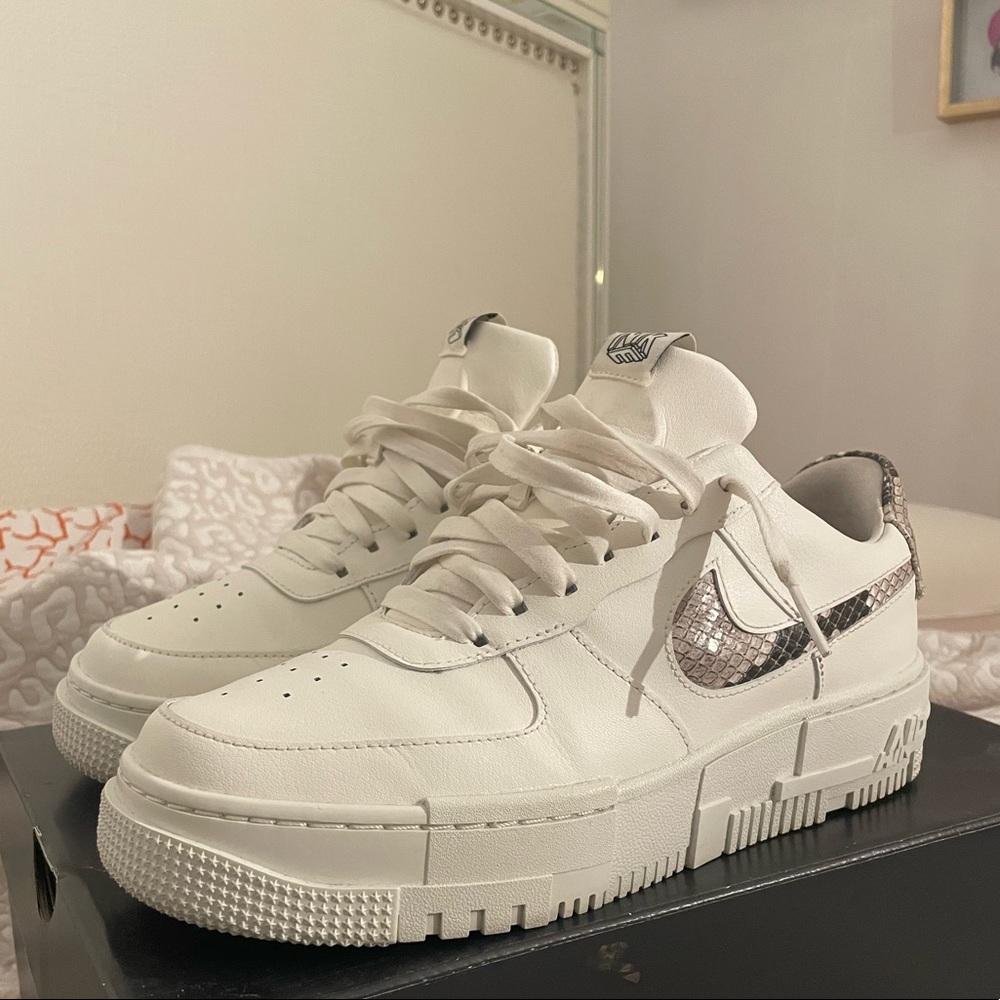 Nike Air Force 1 Pixel SE (Snake)